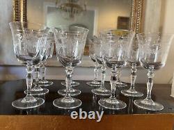 12 Vintage Stemmed Wine Glasses Etched with Bow & Roses Zippered Storage Box