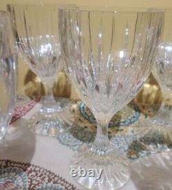 Mikasa Park Lane Wine Glass Blown Vertical Designed Bowl/Ribbed Stem Set of 8