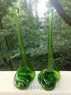 RARE PAIR VTG 1960s GREEN STRETCH MELTED 4/5 QUART GLASS WINE BOTTLES VASES 13