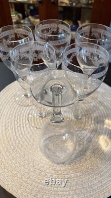 Set of 6 Etched Floral Pattern Clear Glass Wine Glasses