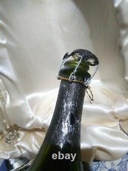 Vintage 1983 Dom Perignon empty Bottle in Box with Champagne Glasses cork Flutes