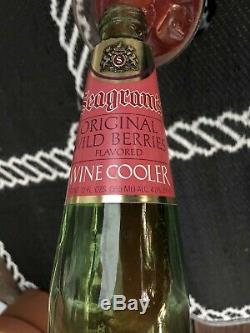 Vintage FROZEN MOMENTS SEAGRAM WINE COOLER WILD BERRIES AND GLASS OF ICE