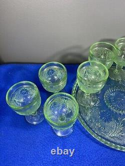 Vintage Indiana Tiara Decanter Wine Glass Set CHANTILLY GREEN 8 Goblets with Tray
