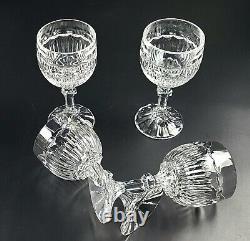 Vintage- Set of 4 Stunning Cut-Crystal Wine Glasses