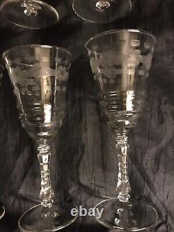 Vintage Set of 8 Crystal Mid Century Etched Floral Wine Stemmed Glassware 6oz